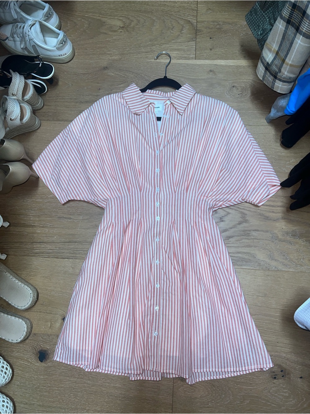 Aureum Collared Short Sleeve Mini Dress - Small